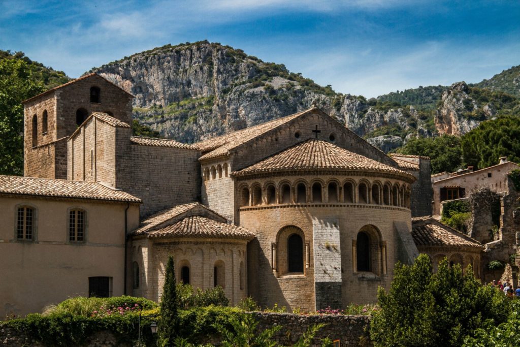 Brasserie Le Donjon LES MATELLES, aux environs Saint Guilhem Le Désert