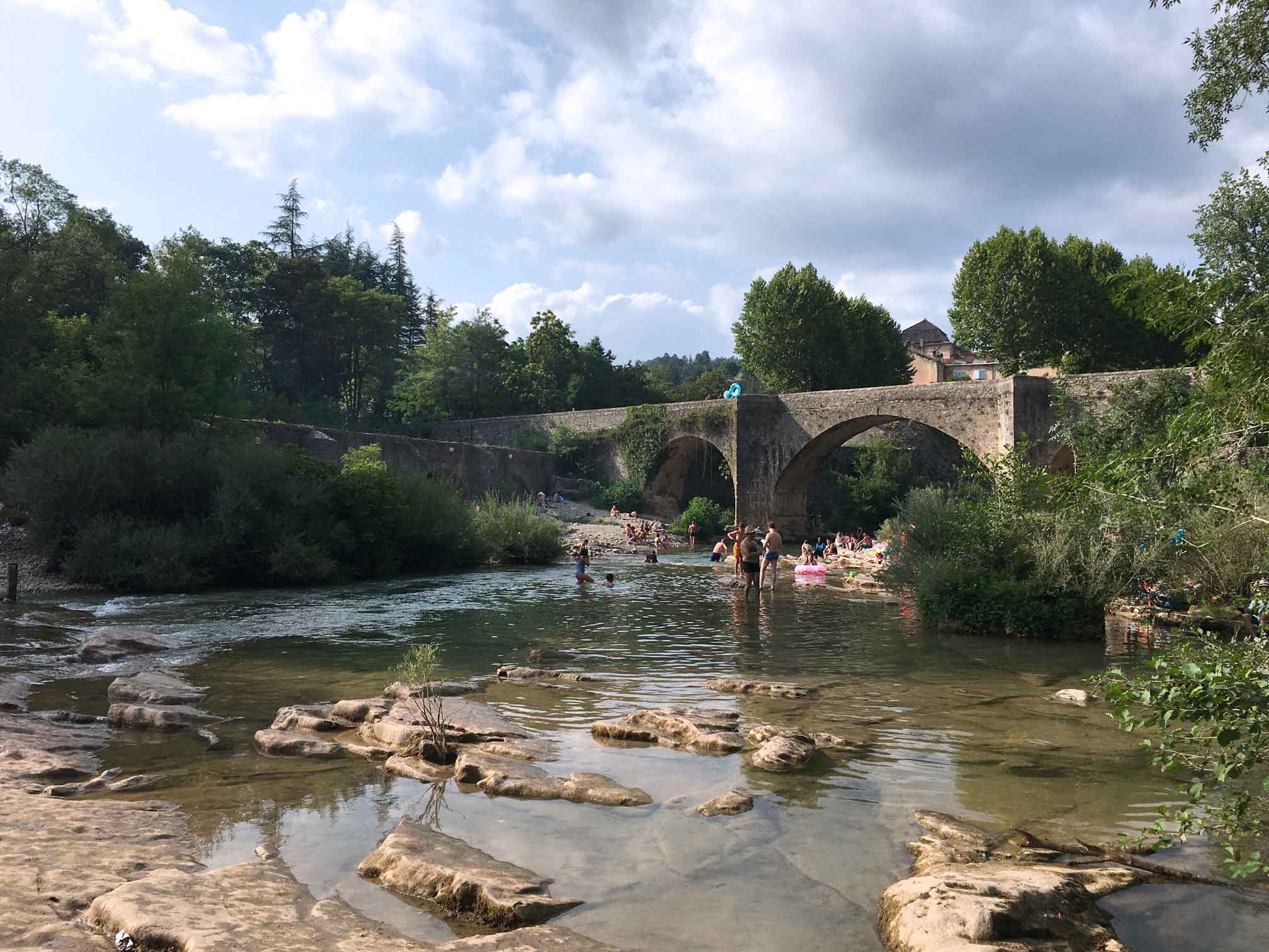 Brasserie Le Donjon LES MATELLES, Cascade-De-la-Vis-Herault